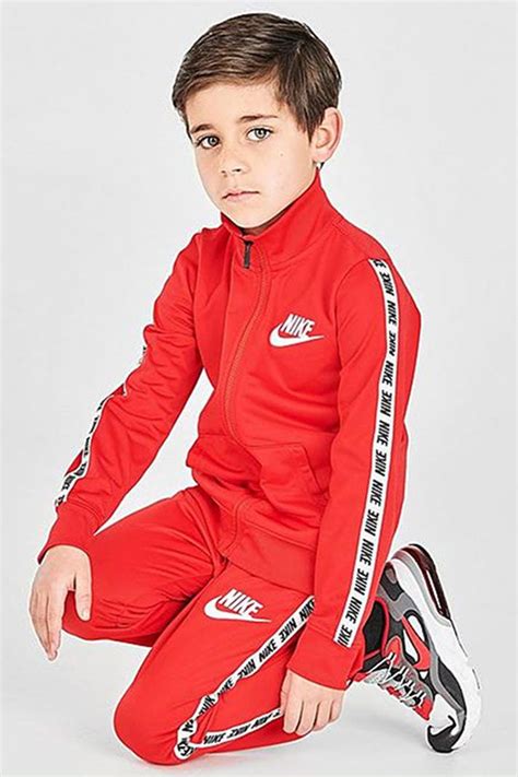 kids stoer kleding nike|nike kids clothing.